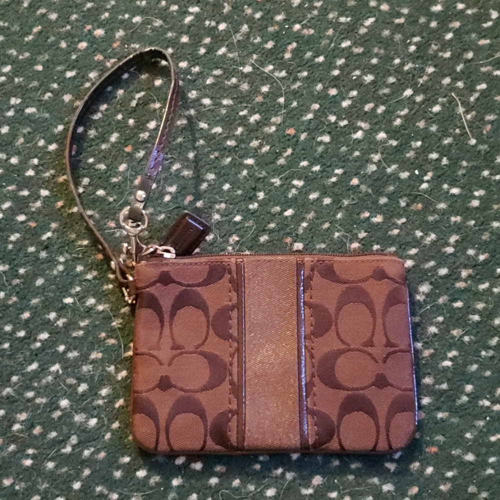 Wristlet